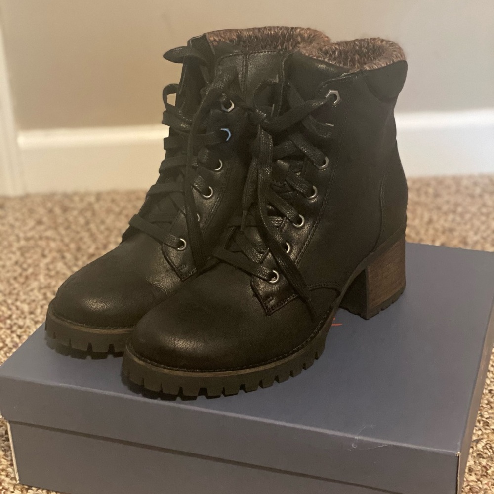 Heeled bootie